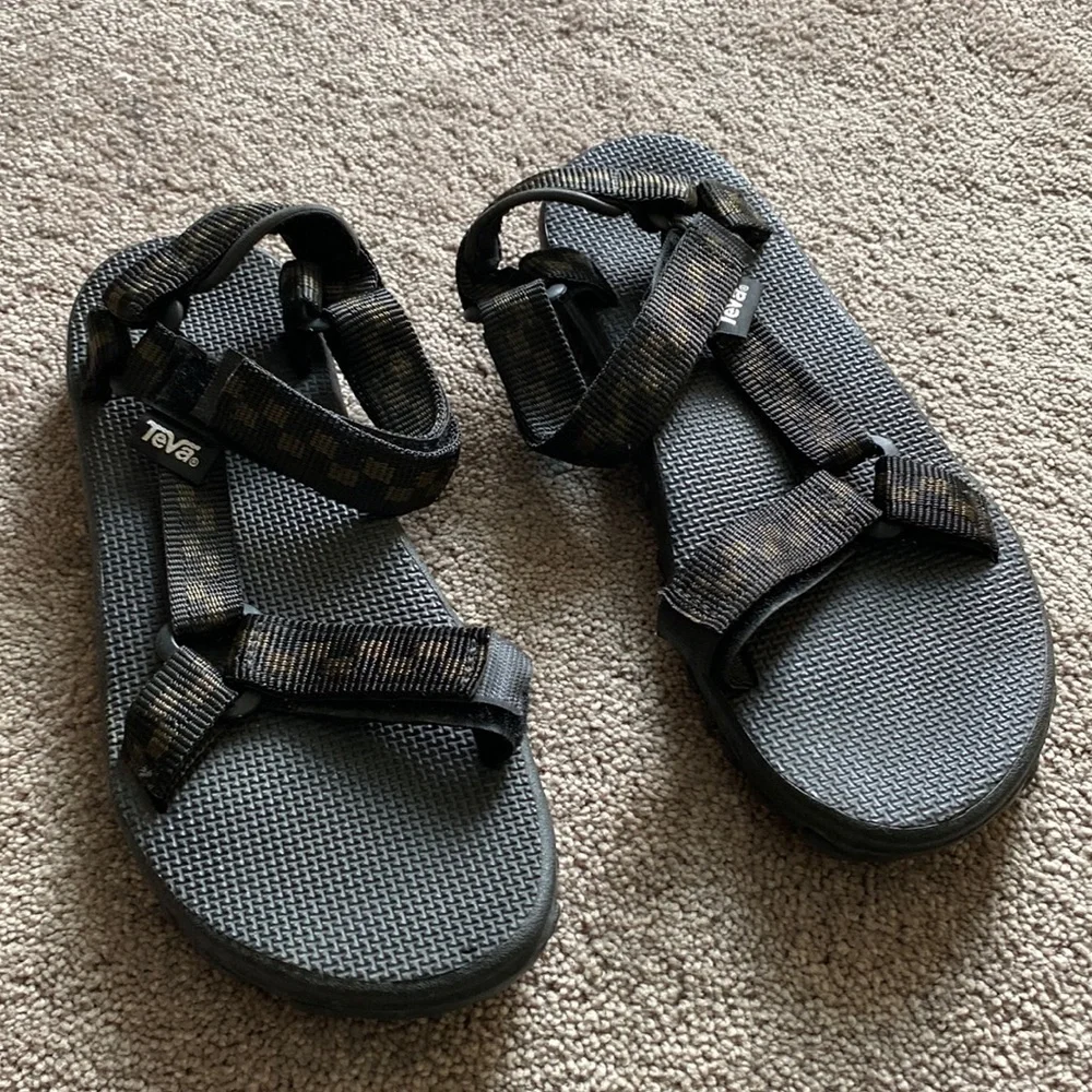 Teva Original Universal Strap Sandals Black SIZE 11 Outdoor Sport Comfort
